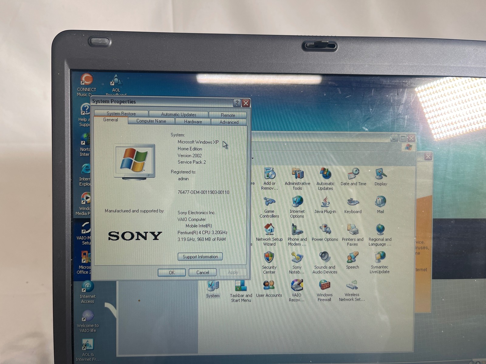 Sony VAIO PCG-K37 (PCG-9S1L) Win XP Pentium 4 3.2GHz 1GB RAM 15.4″
