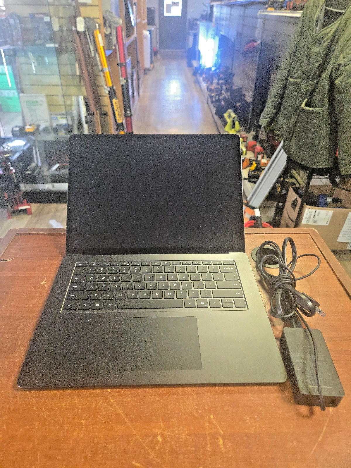 Microsoft Surface 7 15″ Snapdragon X 3.4GHz 16GB 512GB Win 11 (2037) 10xCharges