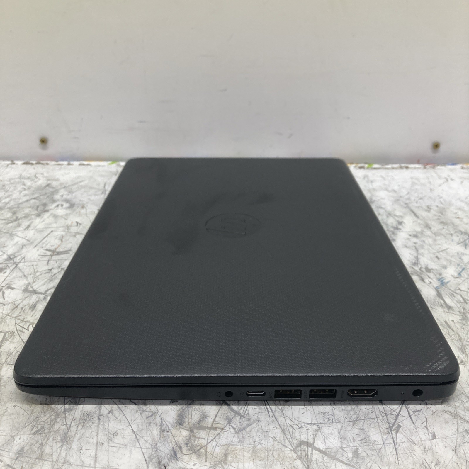 HP Laptop 14-fq0020nr Laptop 14″ (64GB eMMC, AMD 3020e, 1.20GHz, 4GB RAM)