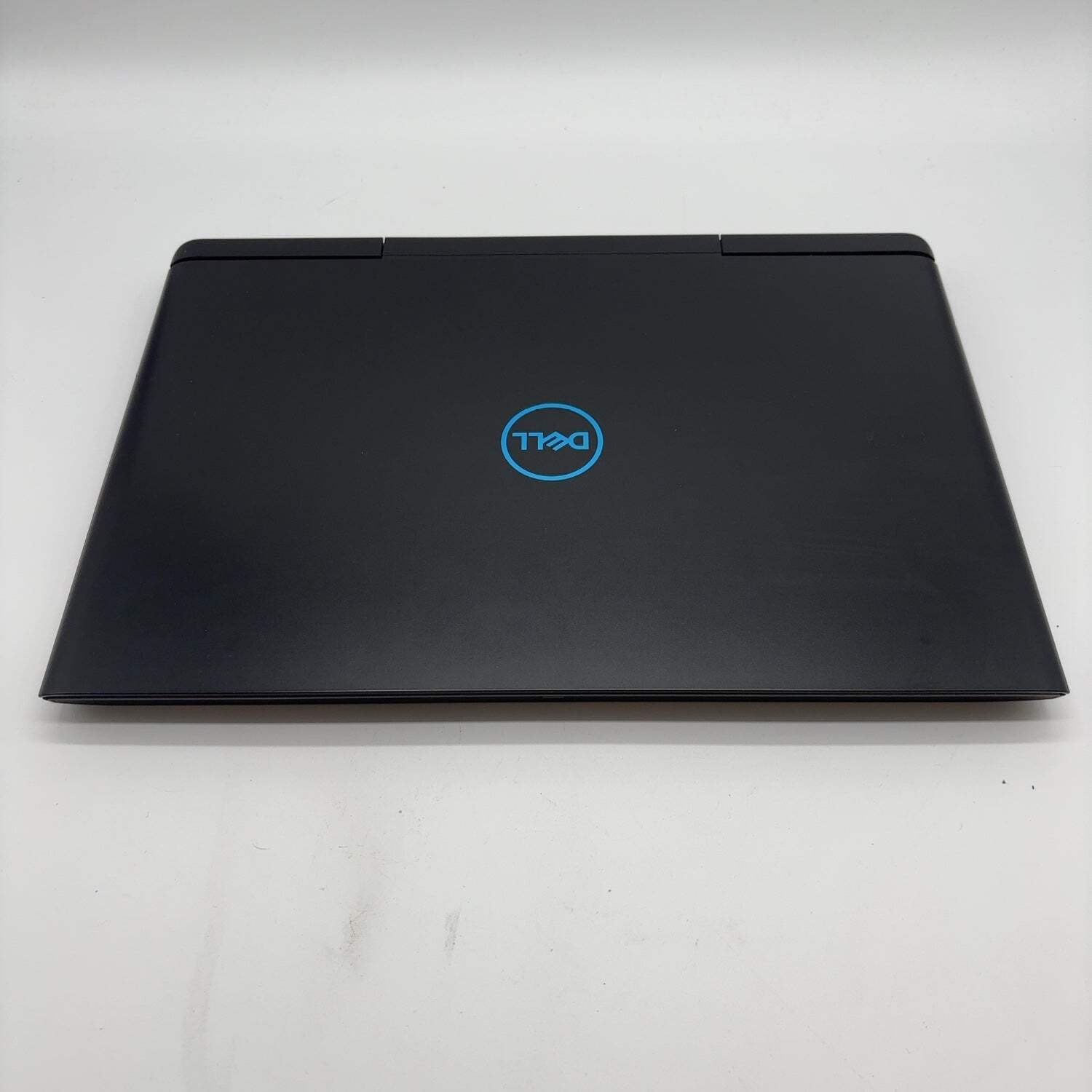 Dell G7 7588 15.6″ i7-8750H 2.2GHz 8GB RAM 256GB SSD GeForce GTX 1060 Max-Q