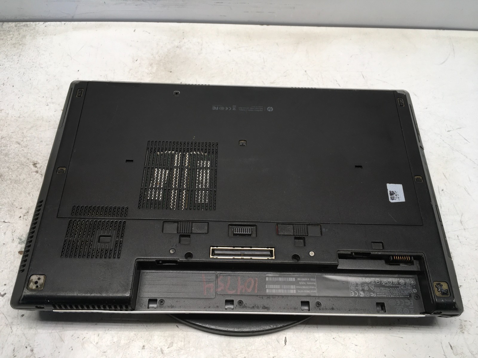 HP EliteBook 8770W Intel i5-3360M 2.8GHz 12 GB NO HDD