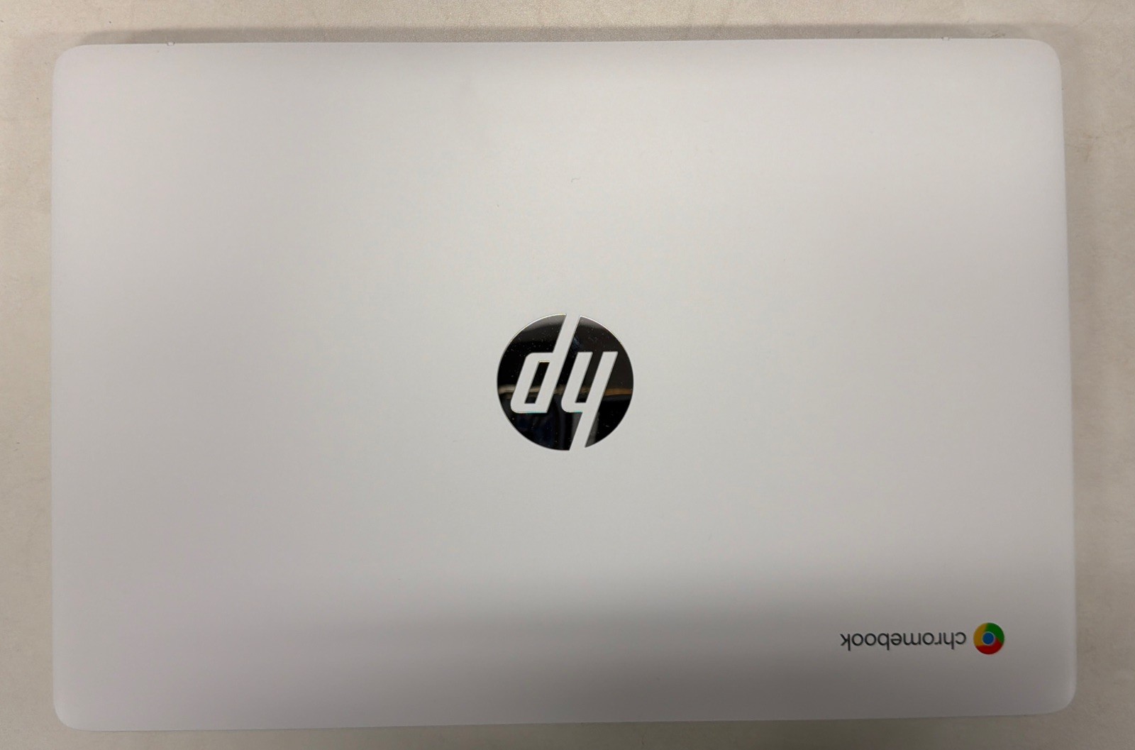 HP 14a-na0020nr 14 inch (32GB, Intel Celeron, 1.10GHz, 4GB) Chromebook – White –
