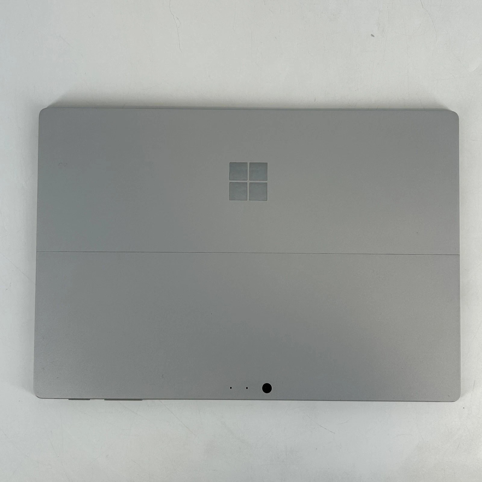Microsoft Surface Pro 4 1724 Core i7-6650 2.20GHz 16GB 256GB Windows 11 Pro