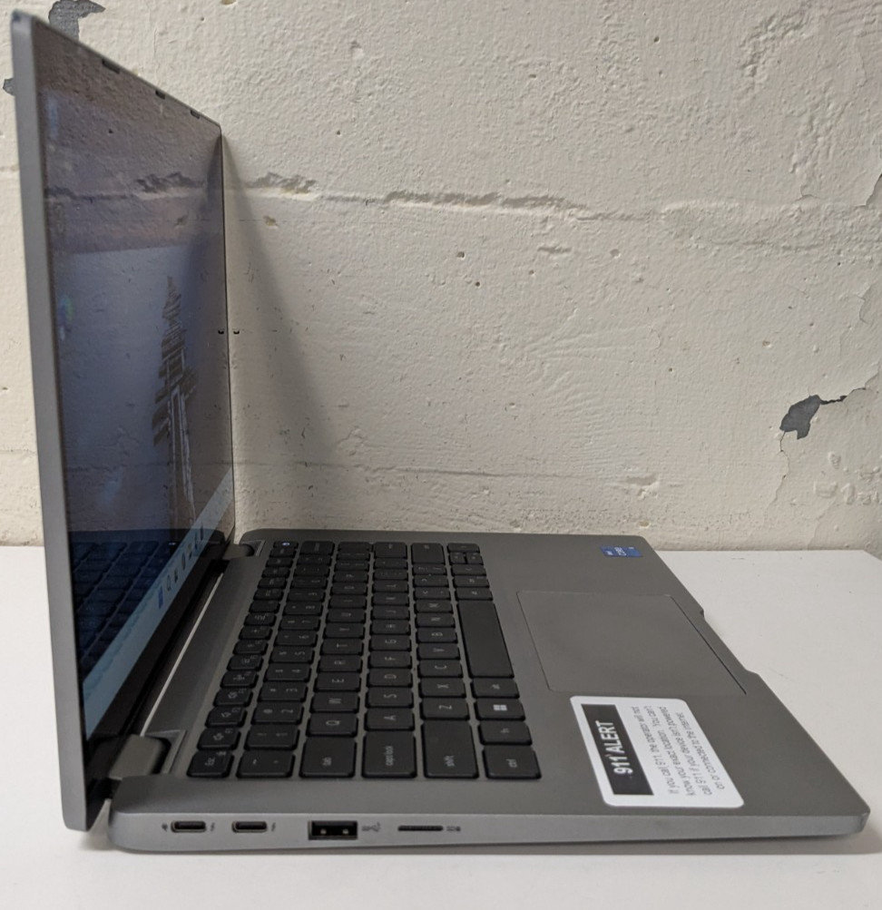 Dell Latitude 5330 14″ FHD TOUCH i5-1245U 1.60GHz 16GB 512GB W11P 4R8FVL3 *WRNTY