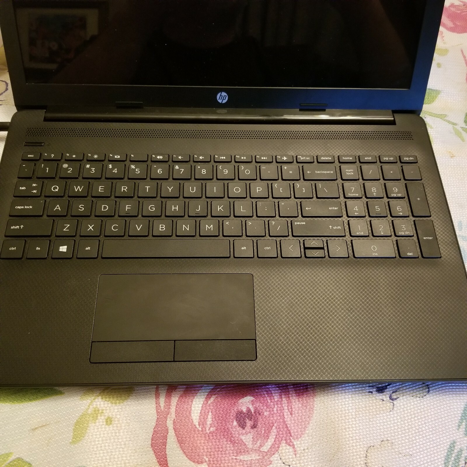 HP laptop15-db0083nr AMD A6-9225 Dual-Core proceesor, 1TB HDD 4GB Ram