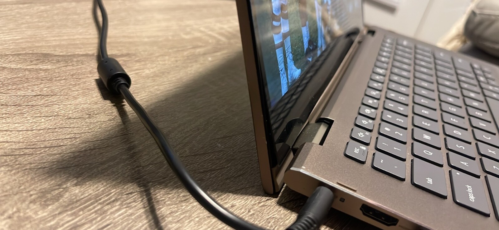 Dell Inspiron 15.6″ Intel Core i5-8250U 8 GB RAM 256GB SSD Convertible Laptop –