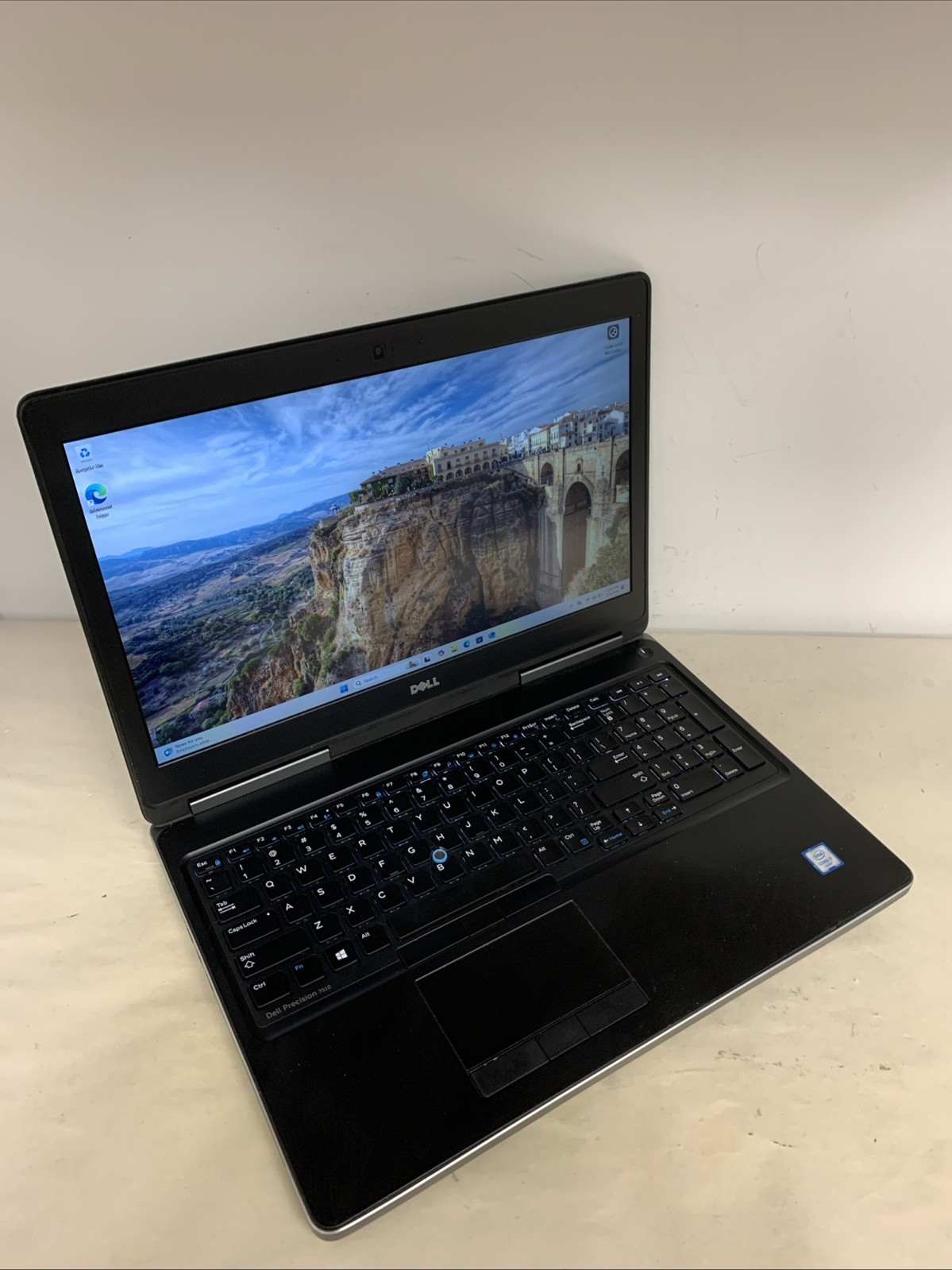 Dell Precision 7510 i7-6820HQ 32GB RAM 360GB SSD Win11 Pro