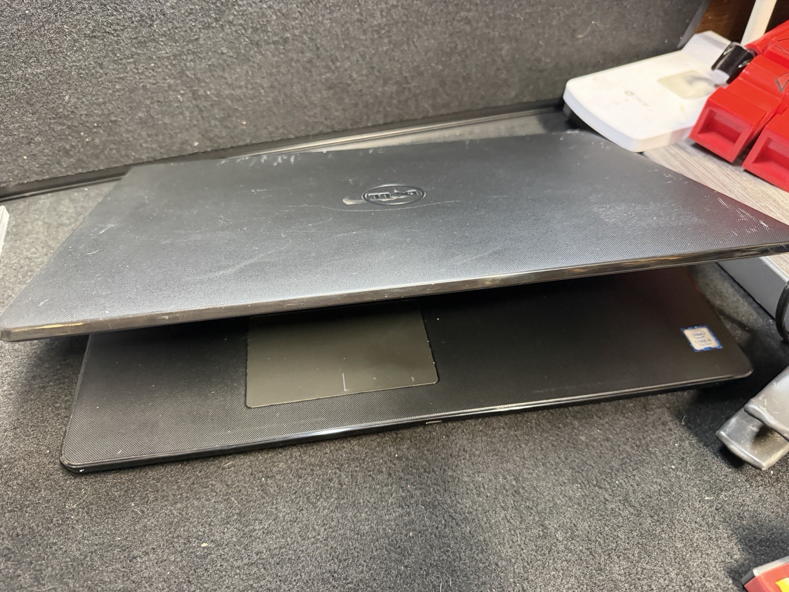 Dell Inspiron 15 3567 15in i5 8th Gen No hard Drive for Parts and Repair