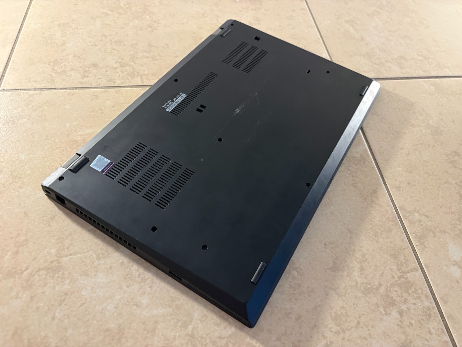Lenovo ThinkPad T590 i7-8565U 16GB RAM 512GB SSD Windows 11 Pro 15.6″ Laptop