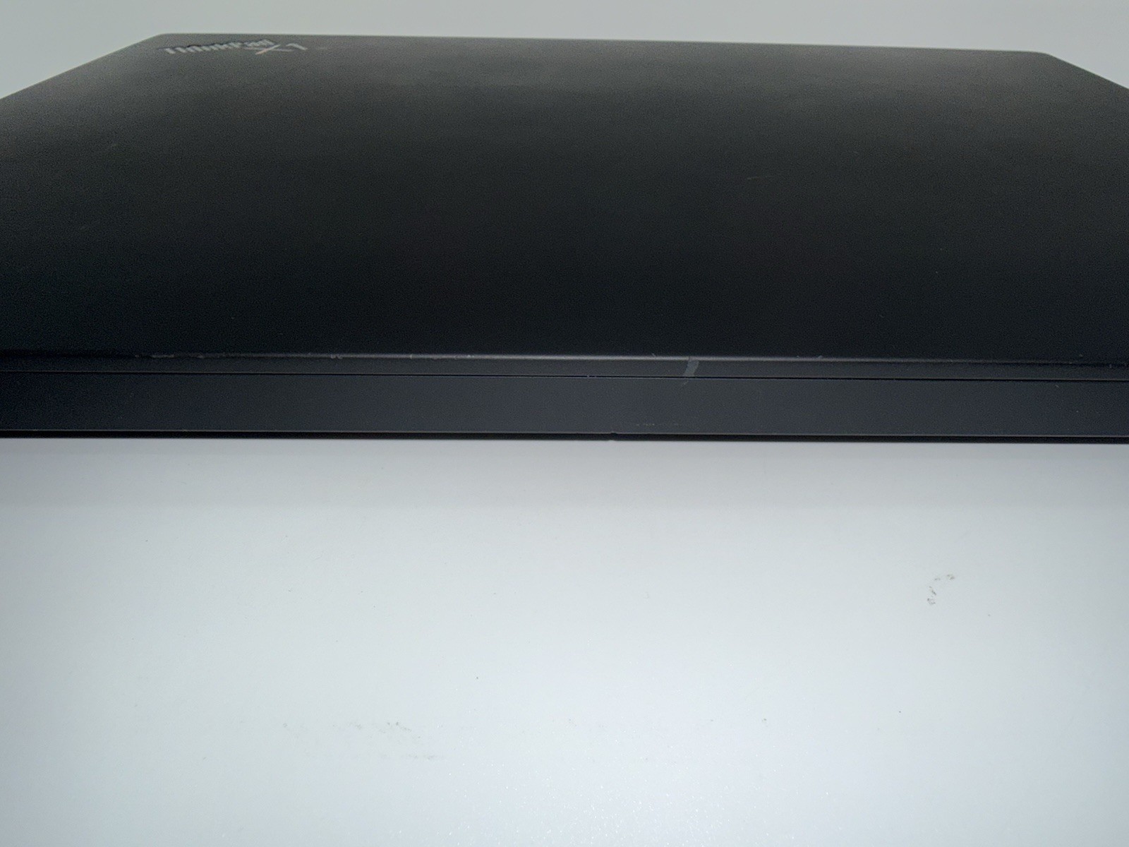 Lenovo ThinkPad X1 Carbon Gen 10 14 FHD+ 2.1 GHz i7-1260P 16GB 512GB SSD Win11P