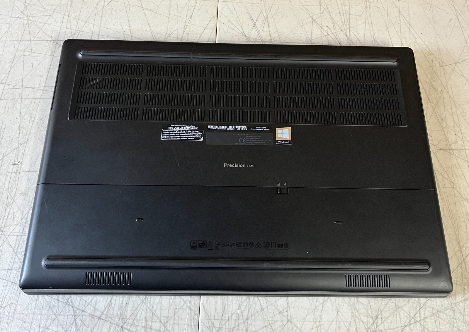 DELL PRECISION 7730 17.3″ i7-8850H 1TB SSD 32GB RAM 6GB video WIN 11 BAD LCD