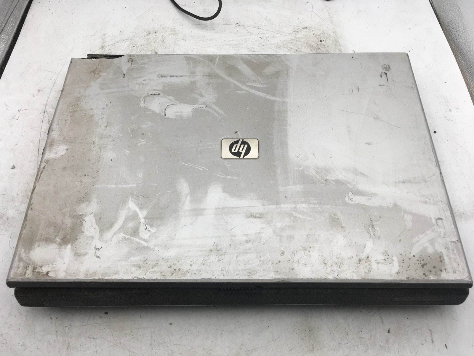 HP PAVILION DV8000 – FOR PARTS/REPAIR – INTEL CENTRINO – 256MB RAM – READ – BB