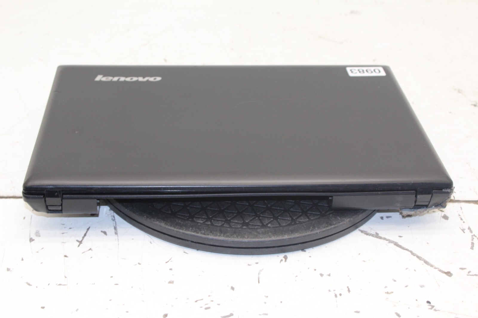 Lenovo IdeaPad N585 Laptop AMD E1-1200 4GB Ram No HDD or Battery