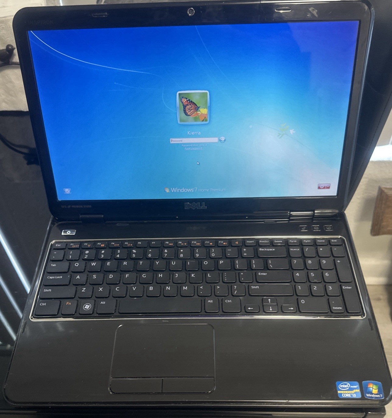 Dell Inspiron N5110 15.6” / Intel Core i5 / Locked