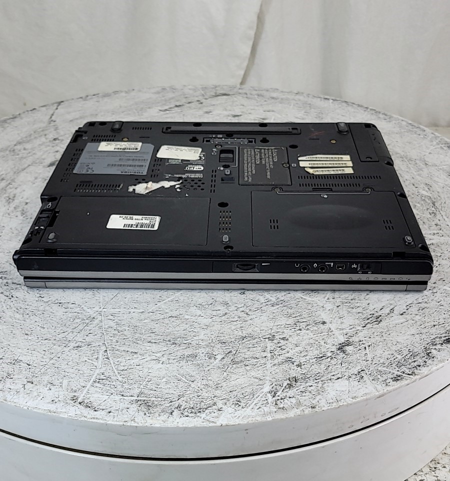 TOSHIBA PORTEGE M700 PPM70U-1MU04N PC Laptop CORE2 DUO T7500 2GB SEE NOTES