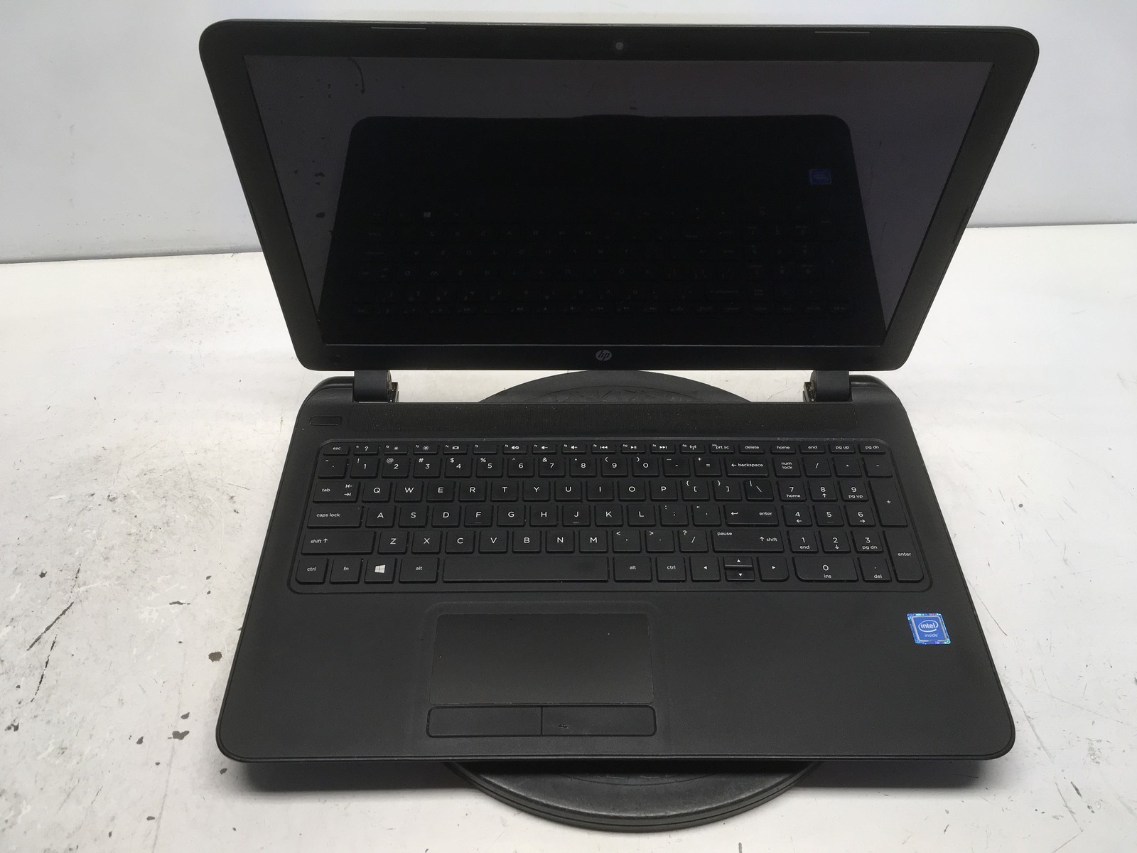 HP 15-F211WM Intel Celeron N2840 2.16GHz 4 GB NO HDD No Batt