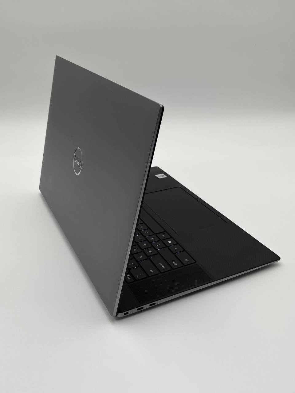 DELL PRECISION 5750 17” I9-10885H 2.40GHZ 64GB RAM 1TB RTX 3000 4K TOUCHSCREEN