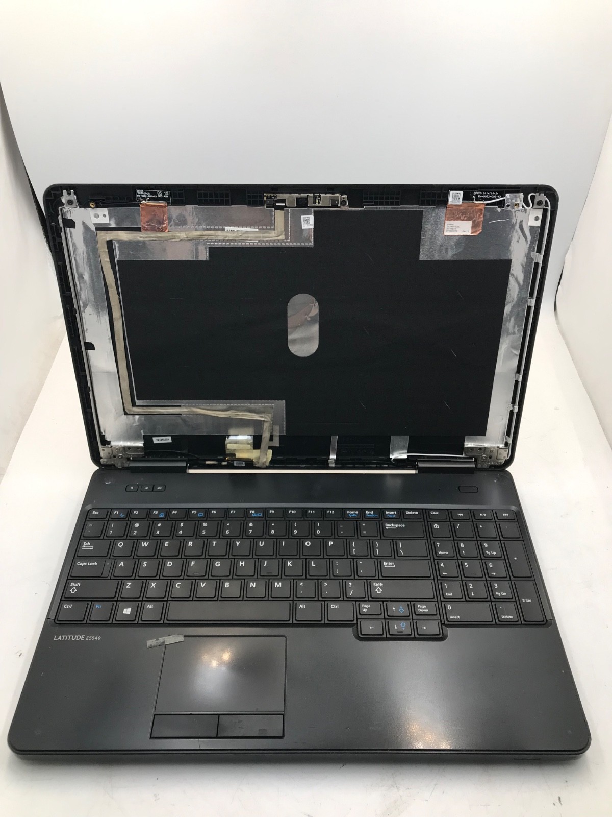 Lot of 3 Dell Latitude E5540 Intel Core i5-4200U 15″ – MISSING DISPLAYS – MZ