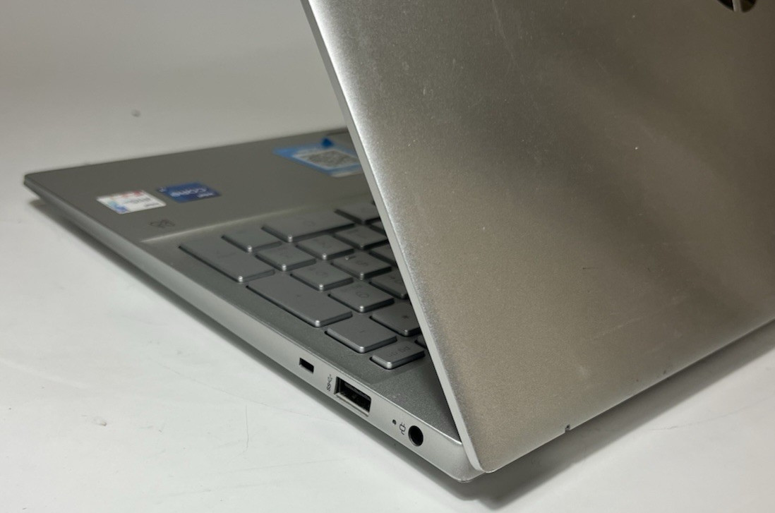 HP Pavilion 15-eg0021nr 15″ Intel i7-1165G7 – 8GB RAM – 128GB SSD – W11P – READ!