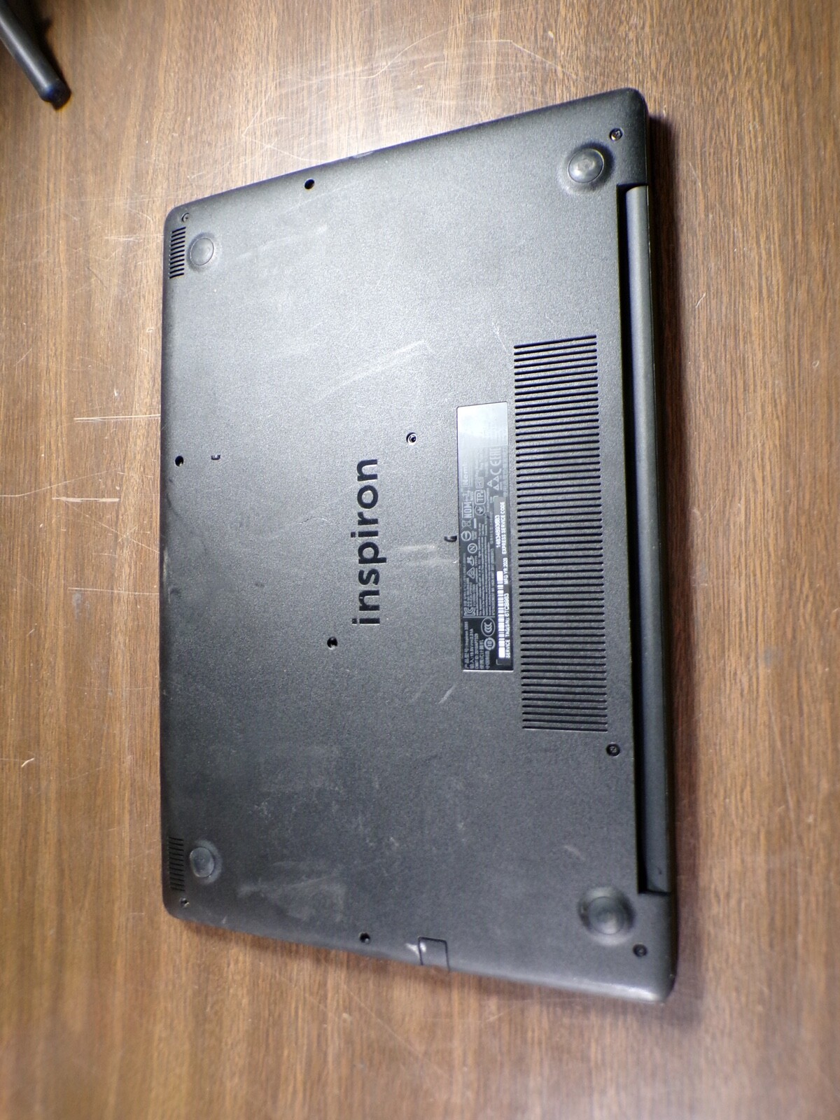 DELL INSPIRION 3595 AMD A6-9225 16GB RAM