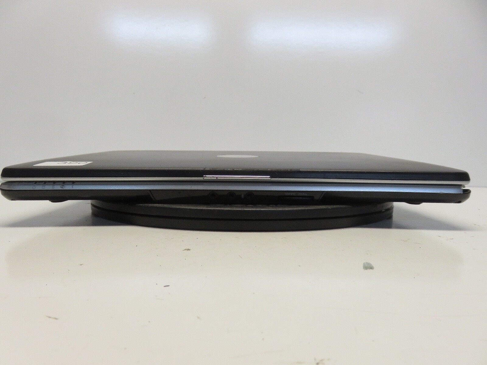 Dell Inspiron 1525 Intel Core 2 Duo 06FD 1.66GHz 2 GB NO HDD No Batt