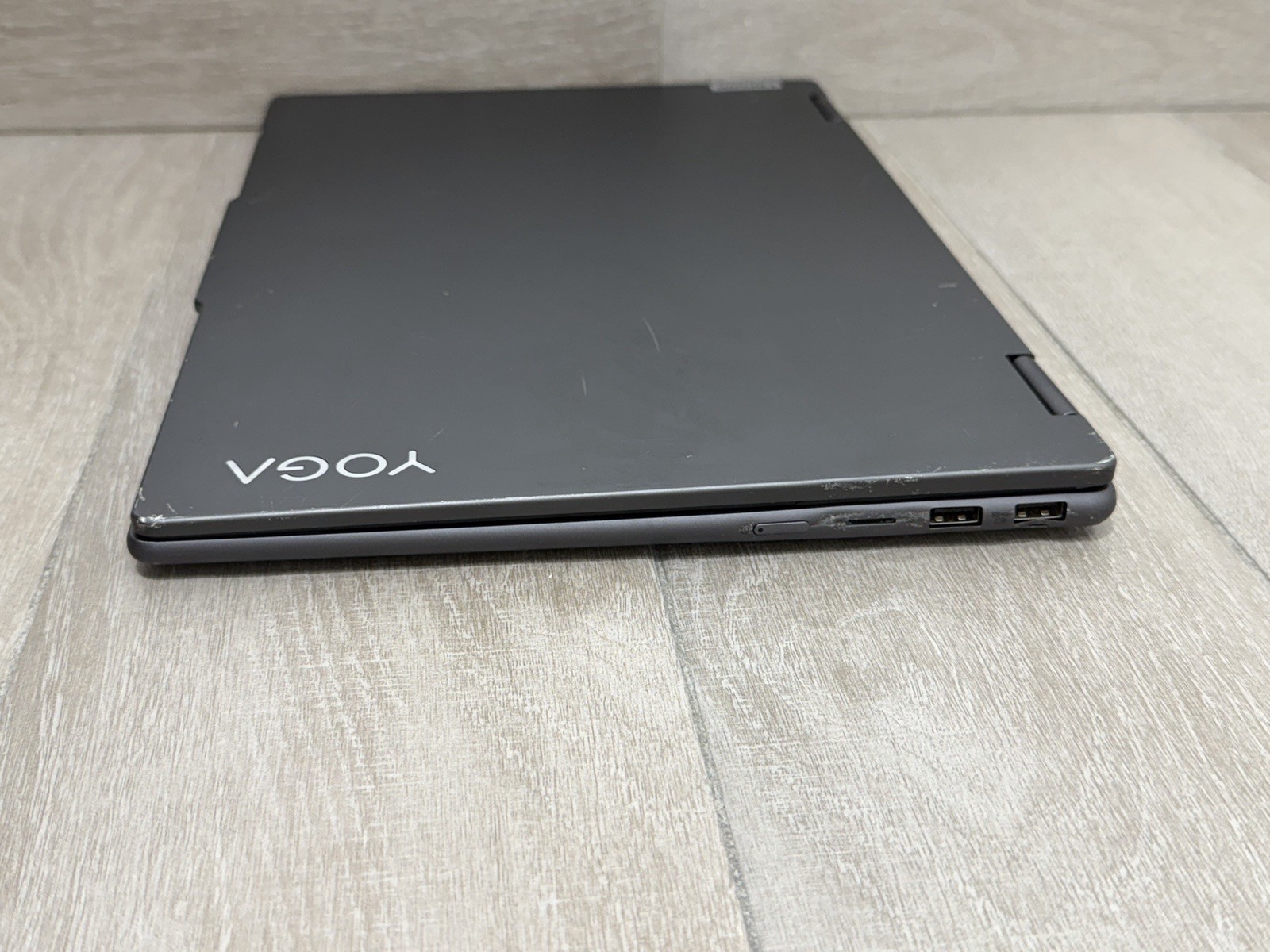 Yoga 7 2-in-1 16IML9 16″ Touch Laptop Core Ultra 7 155U 16GB RAM 1TB NVMe