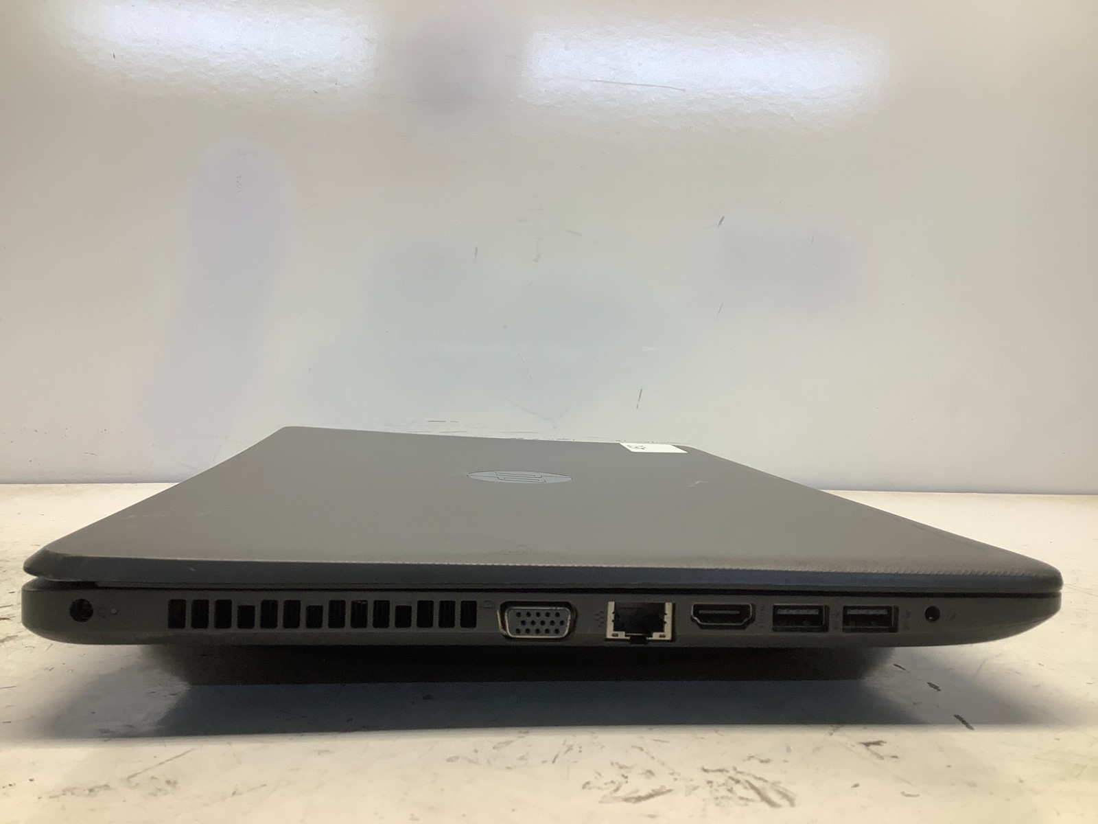 HP 250 G6 Intel i3 4 GB NO HDD