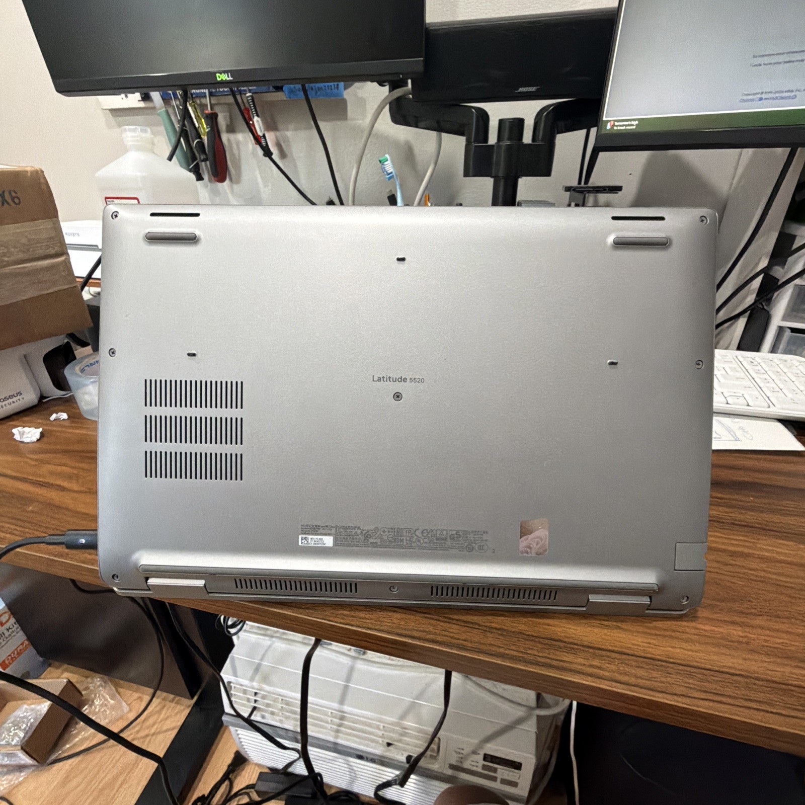 Dell Latitude 5520 15.6″ i7-1185G7/3.00GHz 16GB -256GB-Win10 Pro