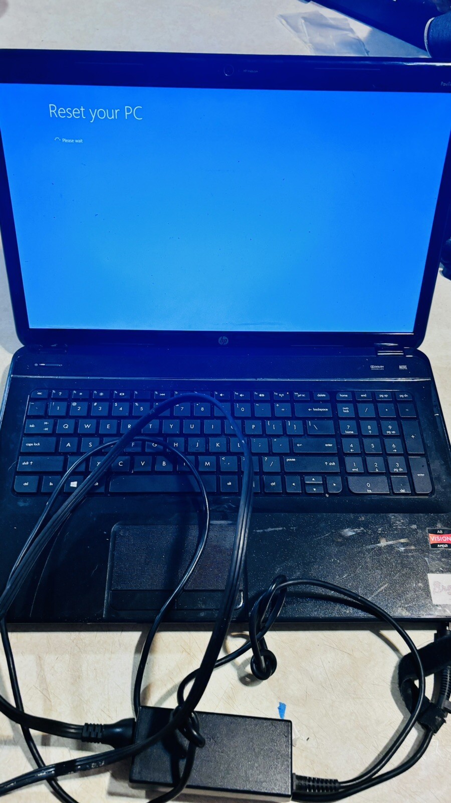 HP 2000-2d19wm 15.6in. (320GB, AMD E Series Dual-Core, 1.3GHz, 4GB)…