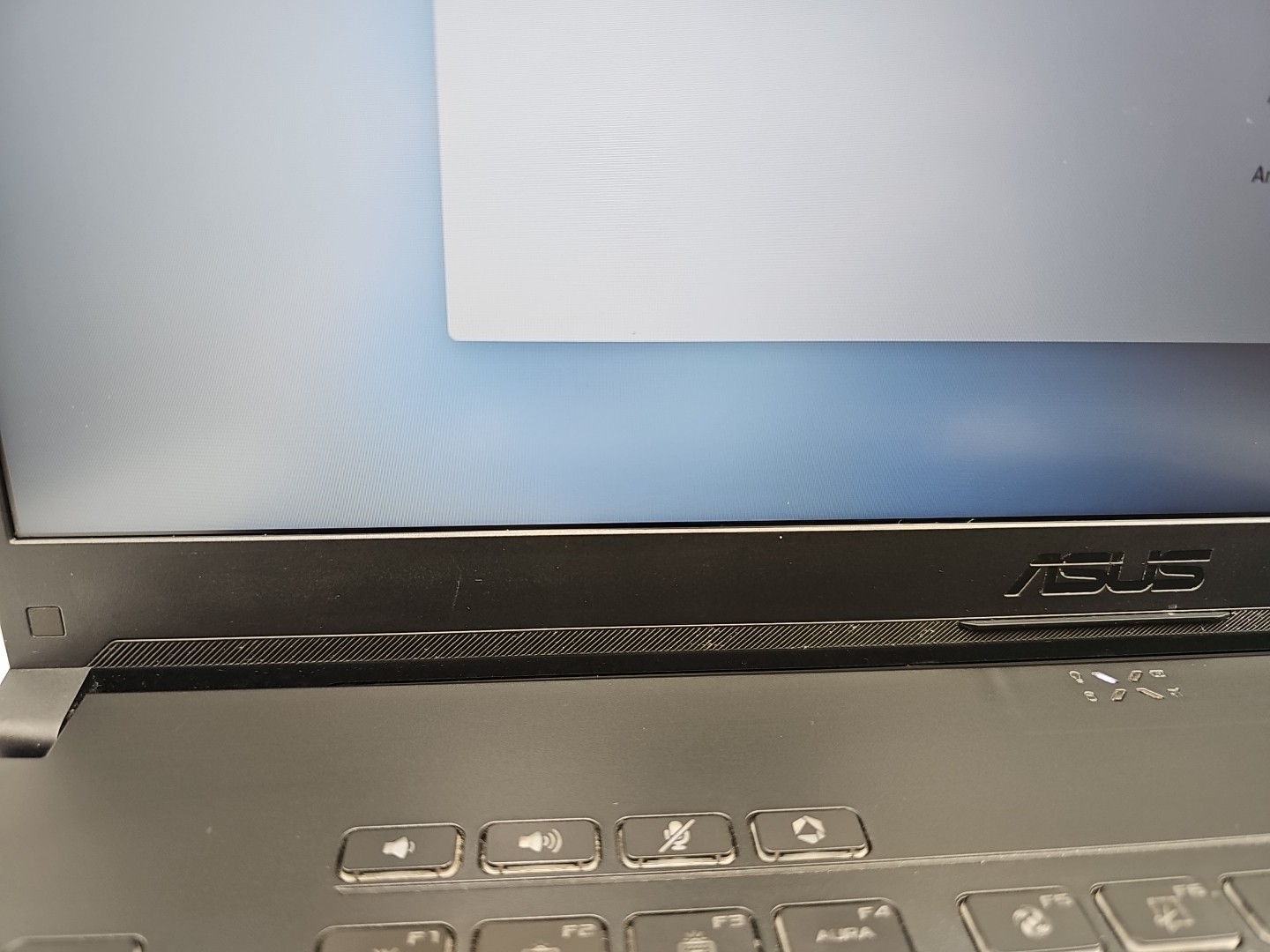 ASUS TUF 17.3″ (FX707ZC4) 12th Gen i5-12500H 16GB 512GB SSD GeForce RTX 3050