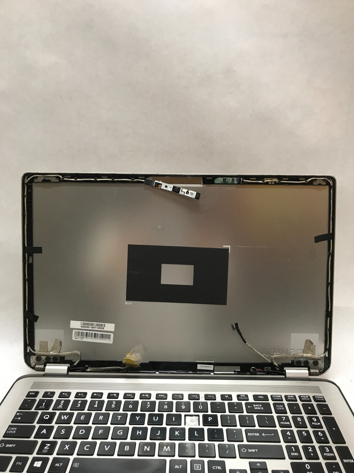 Toshiba Satellite Radius 15″ Intel Core i5 NO RAM For Parts NO POWER AS IS! – DW