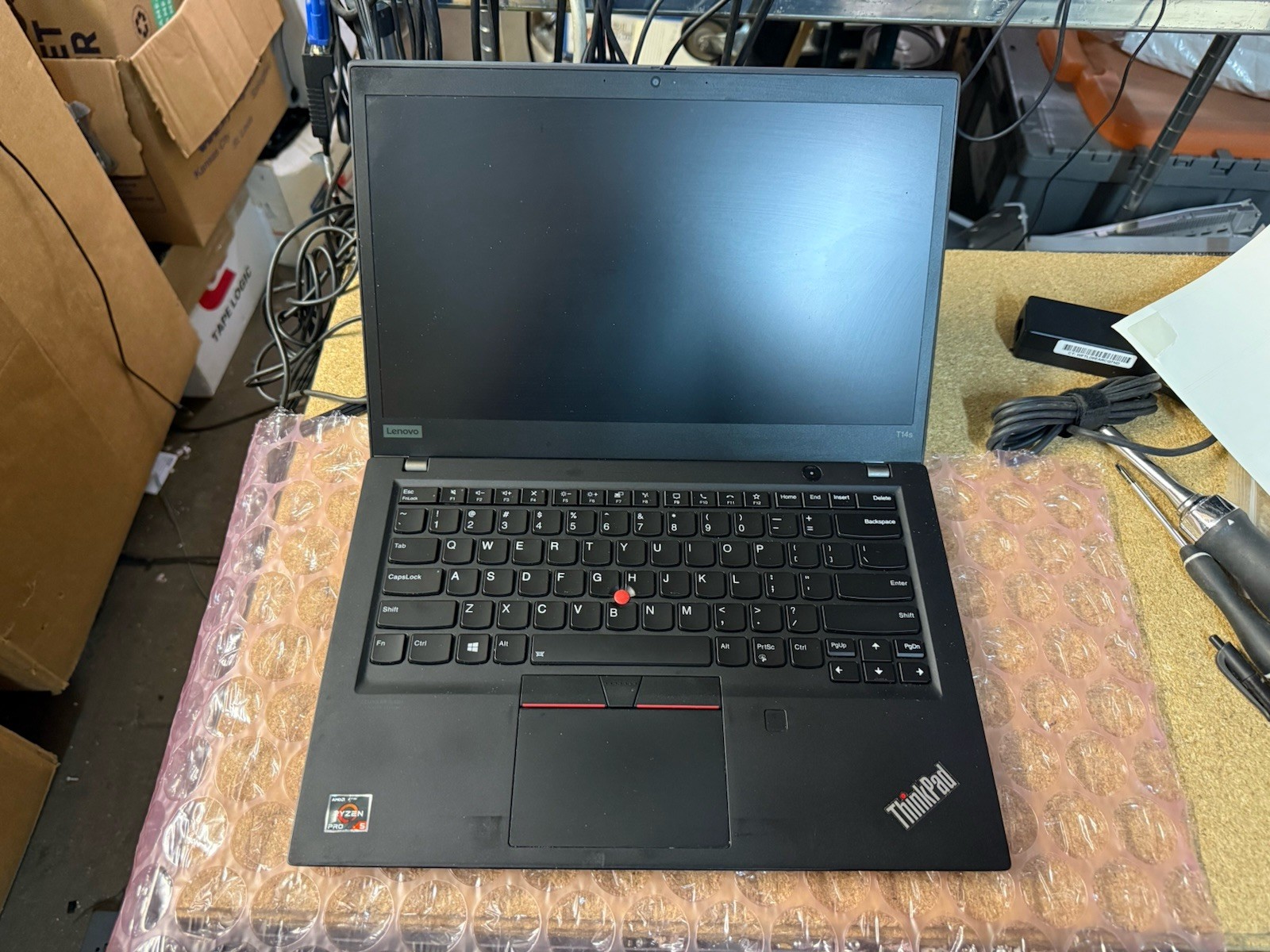 Lenovo ThinkPad T14s Gen 1 w/ AMD Ryzen 5 Pro 4650U 2.1 GHz 8GB RAM No OS/AC/SSD
