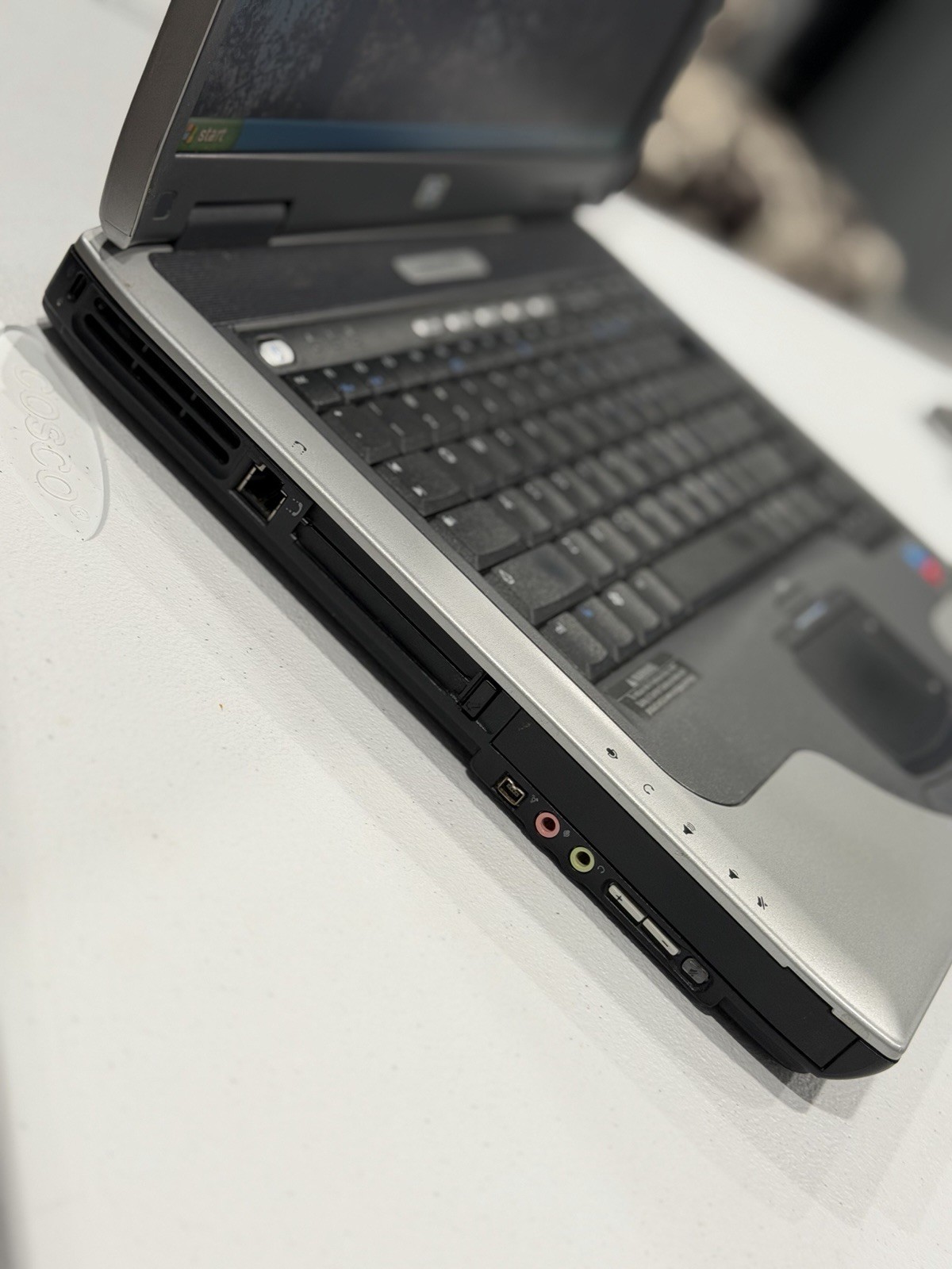 HP Compaq nx9030 Laptop Intel Centrino Windows XP Excellent Condition No Charger