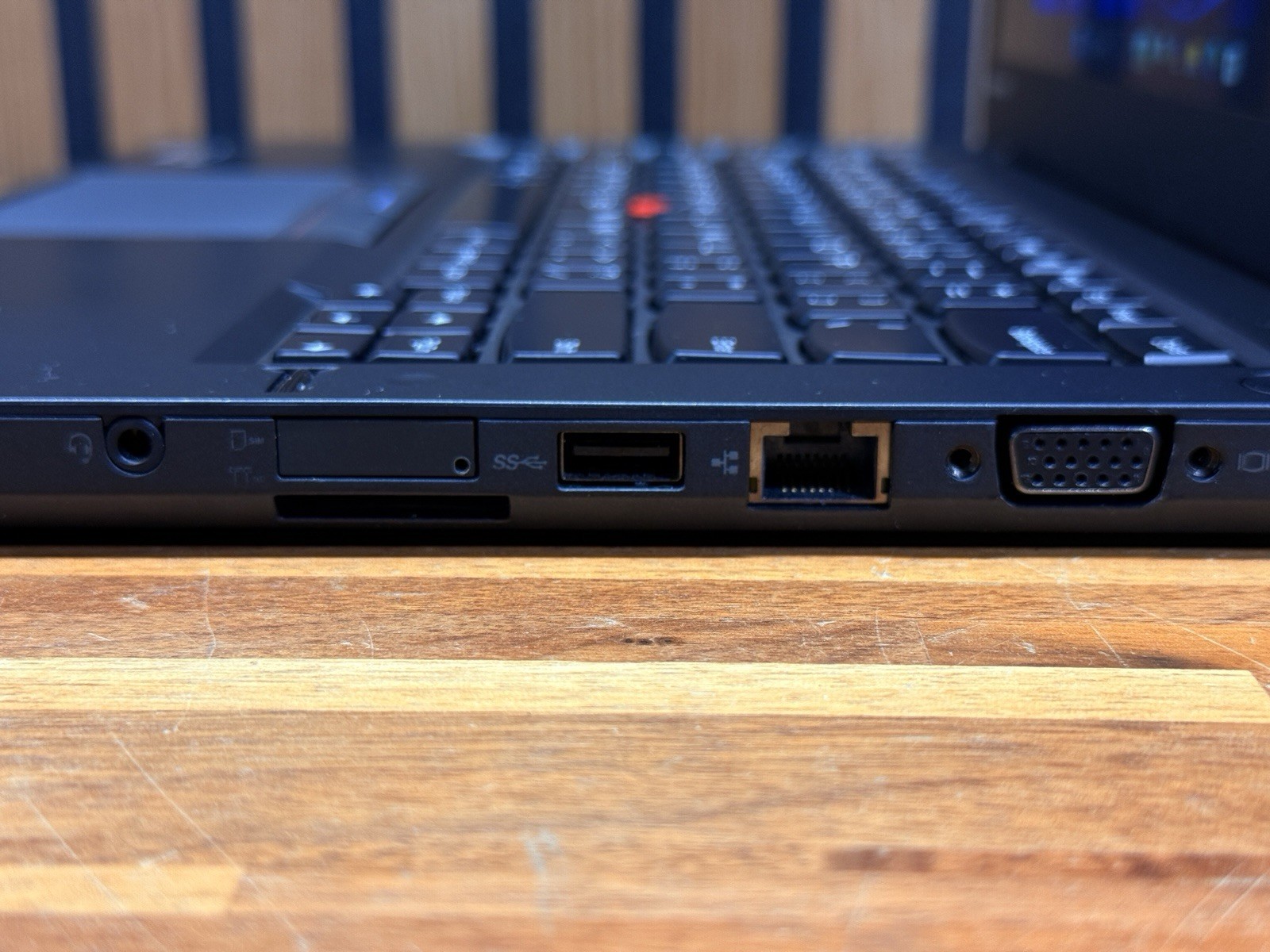 Lenovo ThinkPad T450s – i7-5600U, 8GB RAM, 180GB Intel SSD, Windows 11 Pro