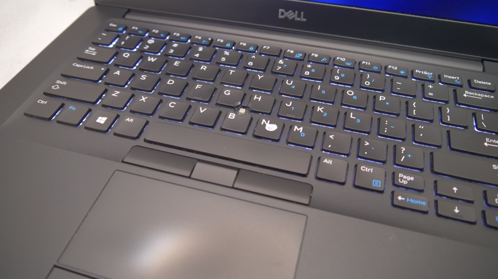 Dell Latitude 7490 Laptop 14” FHD Core i5 8GB RAM 256GB NVMe Windows 11 Pro