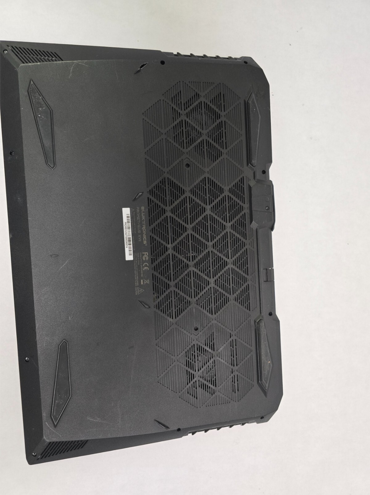 Eluktronics Prometheus XVII 17.3″ Gaming Laptop i7-12700H 16GB 1TB RTX 3060