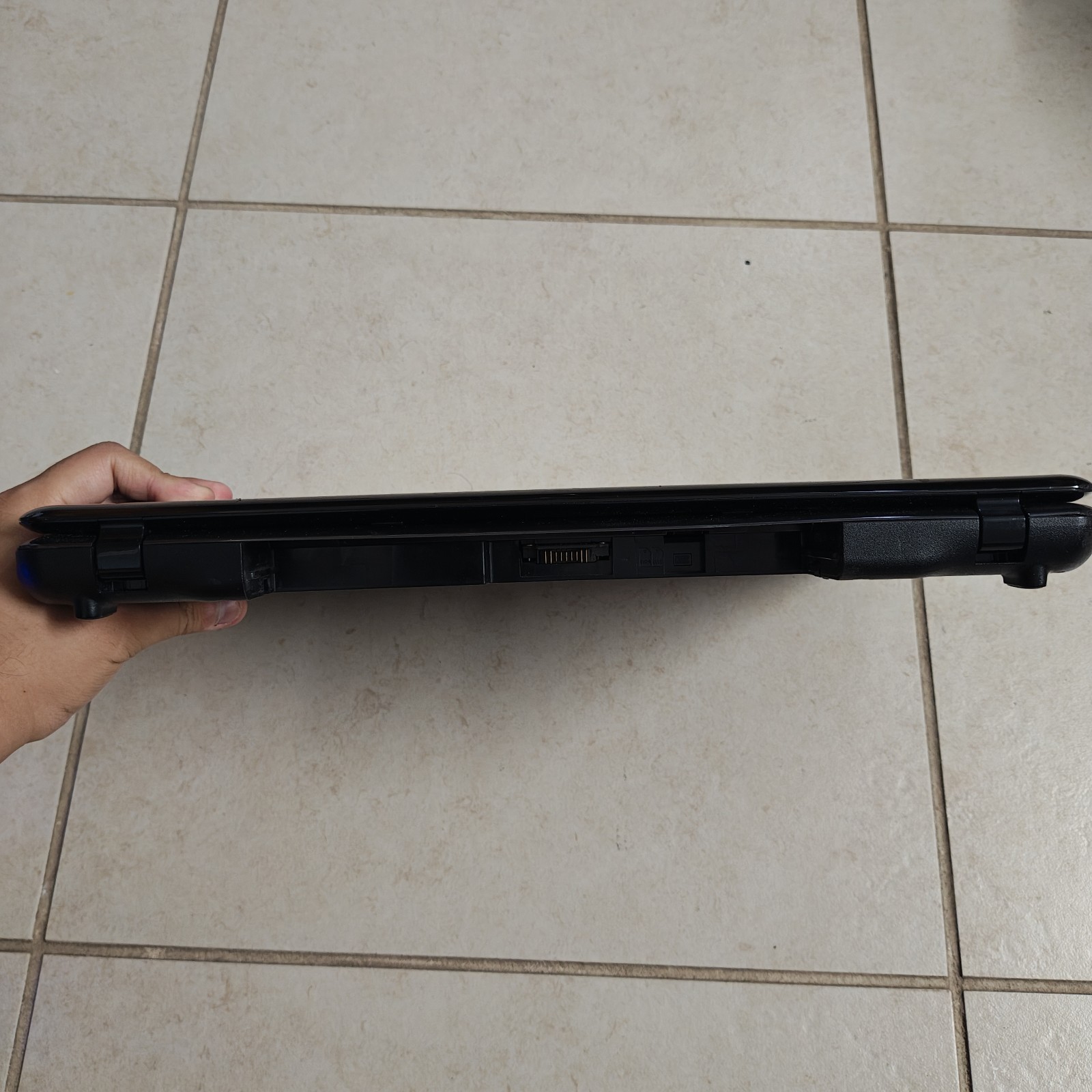 Toshiba Satellite P755-S5120 15.6″ Laptop – NO HDD/8GB RAM – BAD KEYBOARD #3903