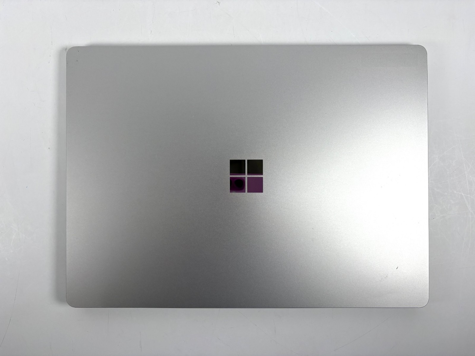 FOR PARTS: Microsoft Surface Laptop 4 – 13.5″ QHD+ Touch, i7, 16GB RAM