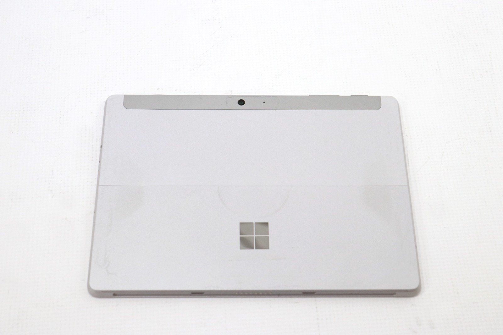 Microsoft Surface Go 2 1926 10.5″ Intel Core M3-8100Y 4GB 64GB Win 11 Pro – Read