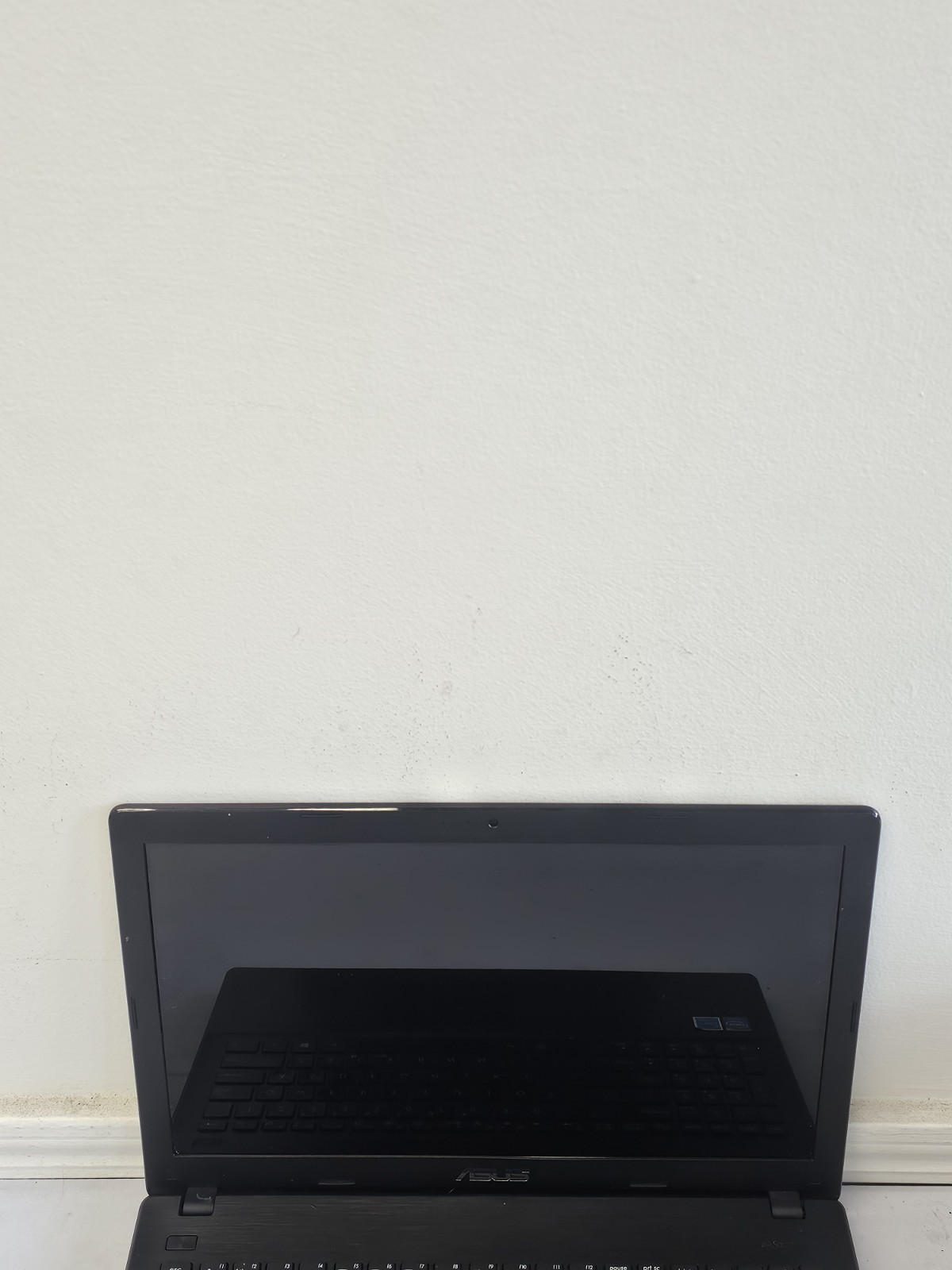 ASUS X551M Laptop – Intel Celeron N2840 – 4GB RAM – 250GB HDD – BAD BATT Win 10