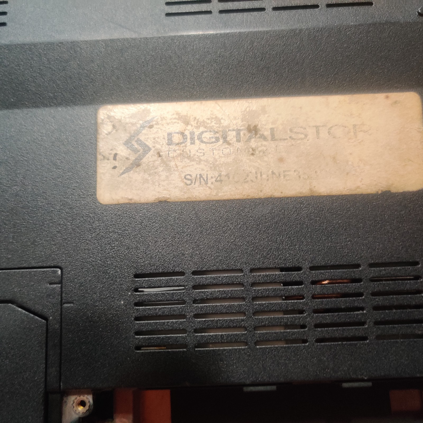 Clevo P377SM-A DigitalStorm laptop NO CPU NO GPU TESTED Works with Issues Read.