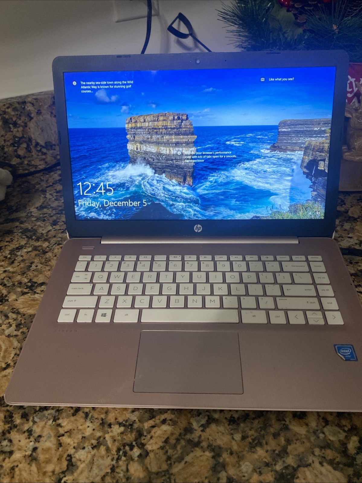 HP 14-cb172wm Stream 14″ HD Celeron N4000 1.1GHz Intel UHD Graphics 600 4GB RAM