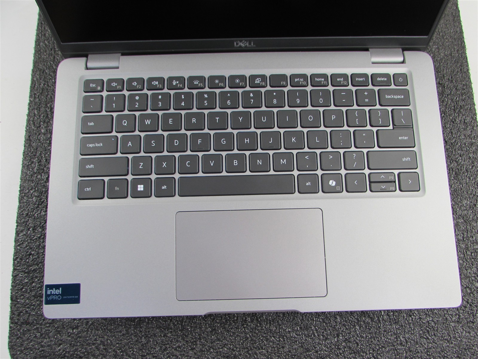 DELL LATITUDE 5450 1920X1080 FHD CORE ULTRA 5 135U 512GB SSD NO RAM NO O.S