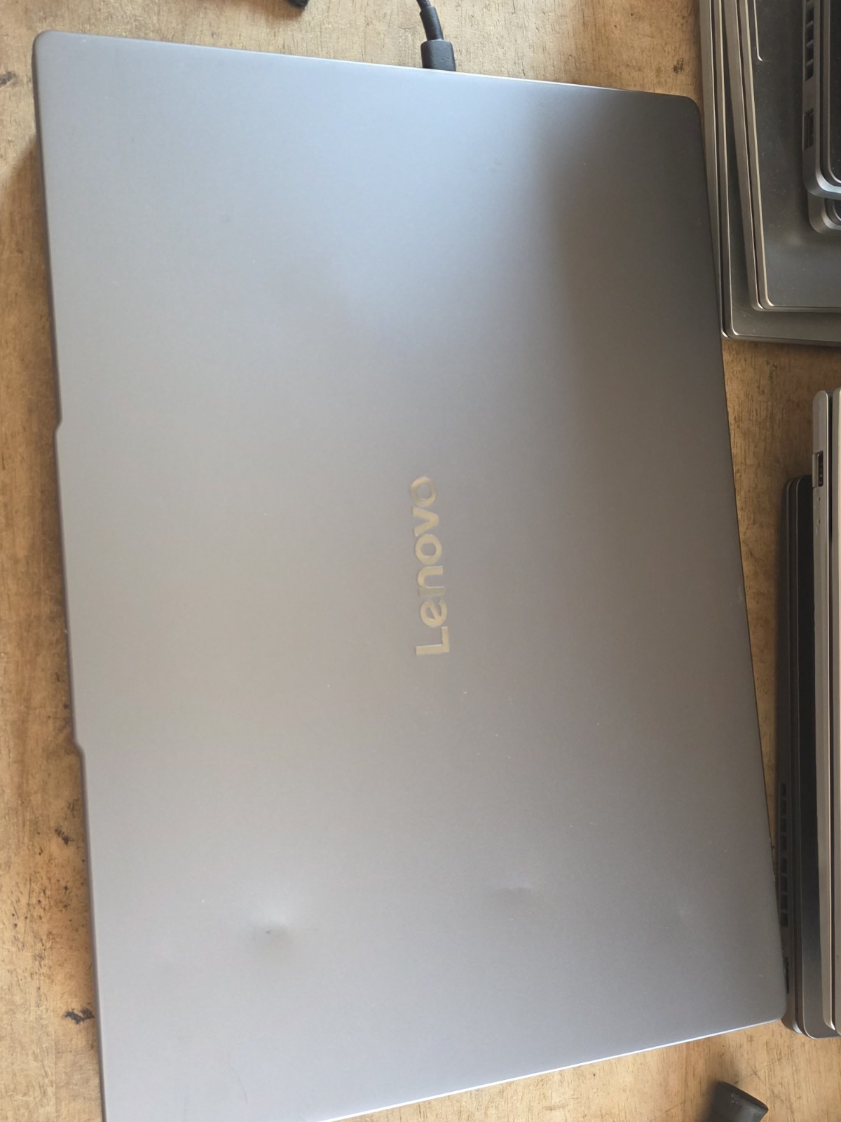 Lenovo IdeaPad Slim 3x 15Q8X10 15.3″ WUXGA Touch Snapdragon X 16GB 1TB Jghz B