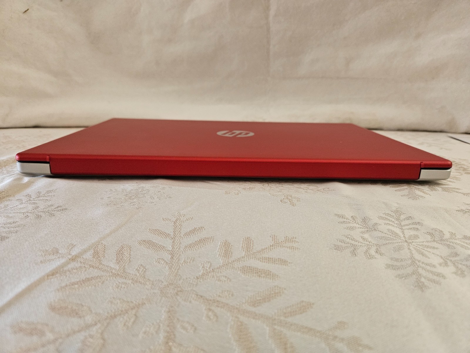 HP 15-fd0083wm (128GB SSD, Intel Pentium N200, 16GB) Laptop – Red