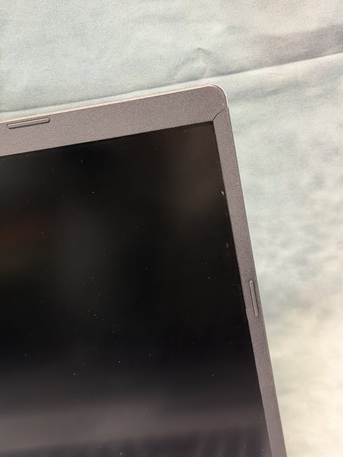 Damaged Screen Acer Aspire 5 15.6″ 128GB SSD, AMD Ryzen 3 3350U, 2.1GHz, 4GB RAM