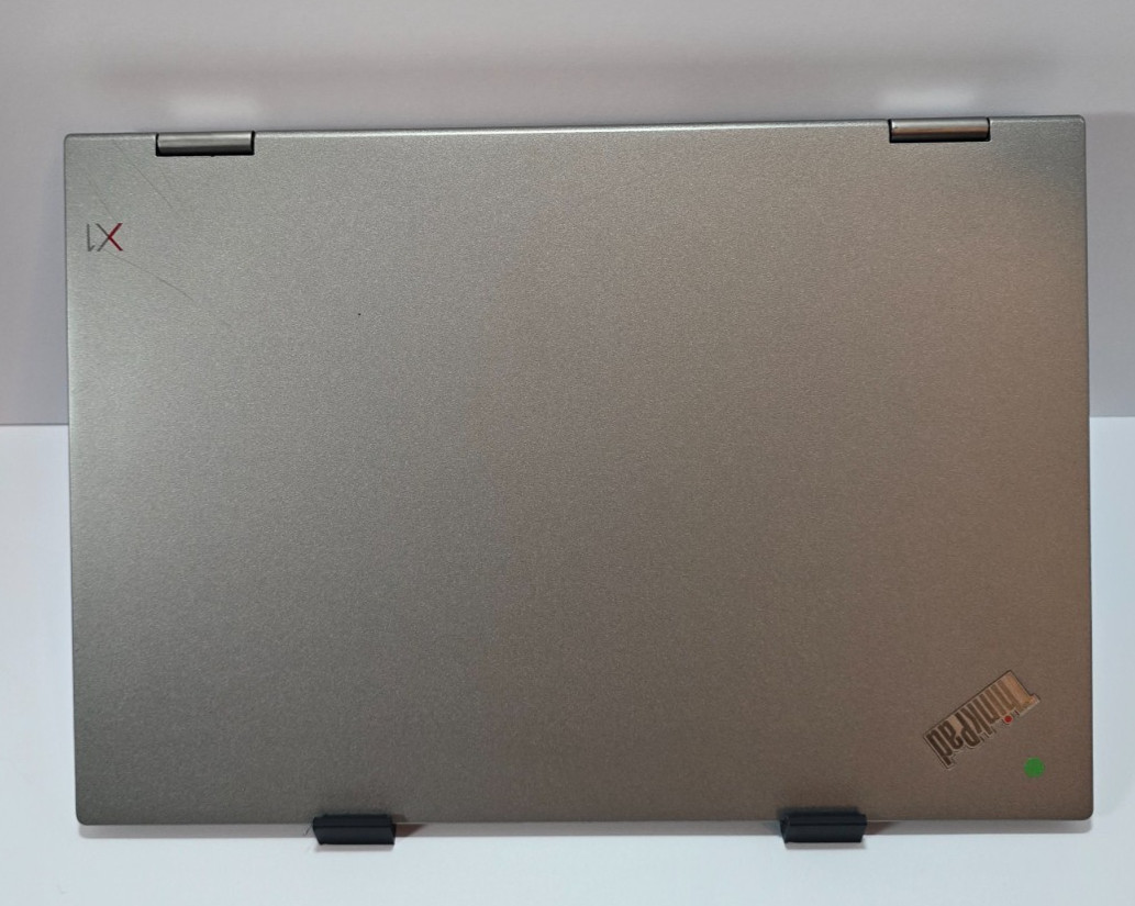 Lenovo ThinkPad X1 Yoga 3rd Gen i7-8650U, 16GB RAM, 512GB NVMe SSD, Charger