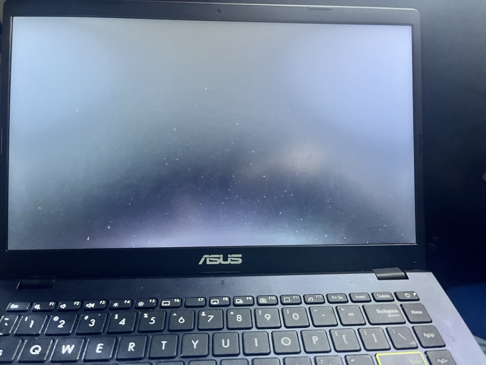 ASUS 14″ Laptop Intel Pentium Silver N6000 4GB RAM SSD Windows 11 Home Black