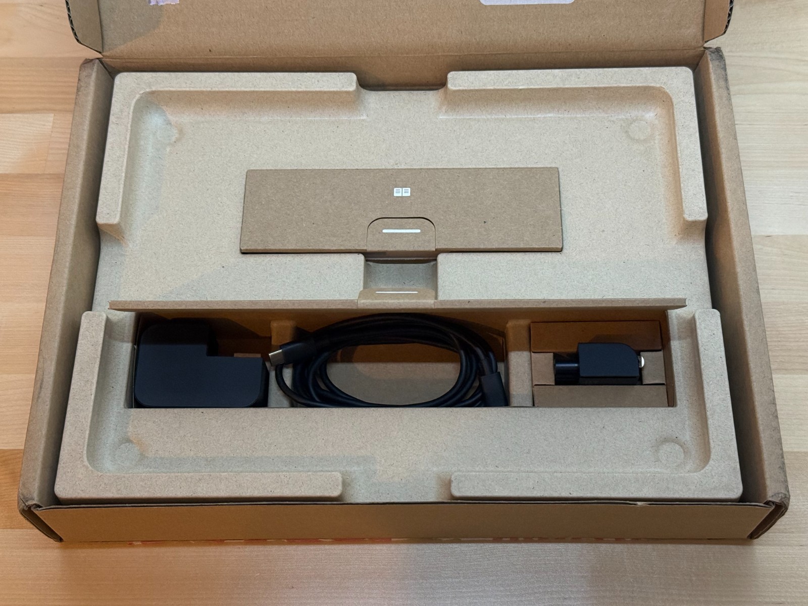 Microsoft Surface Laptop 13.8″ Snapdragon X Plus 16GB 256GB EP2-33442