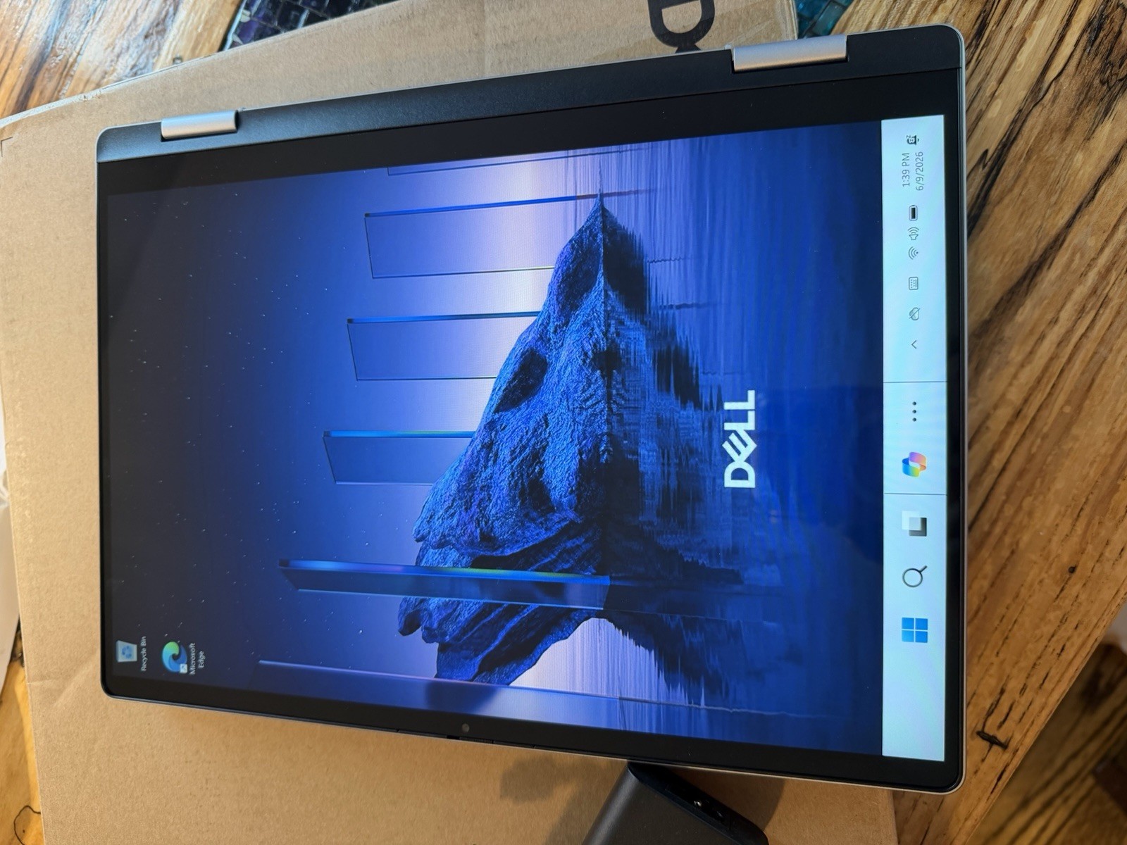 Dell Plus Copilot+ PC 14″ 2-in-1 FHD+ Touch Intel Core Ultra 7 256V 16GB 1TB
